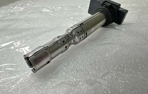 Audi A8 S8 D2 4D High voltage ignition coil 07C905115J