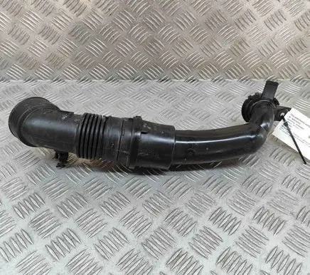 Citroen C3 Aircross Air intake duct part 9824569380