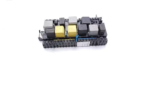Mercedes-Benz GL X166 Fuse module A1669063801