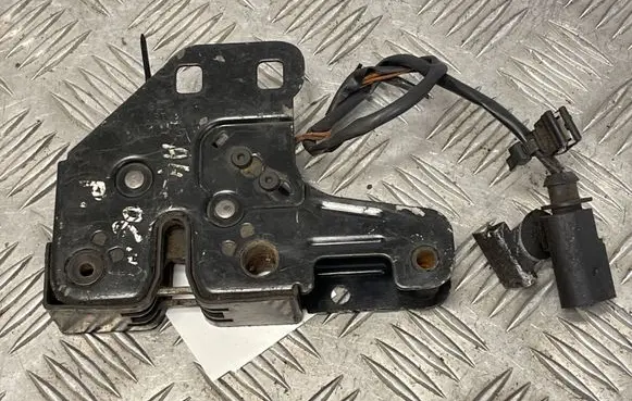 Audi A4 S4 B7 8E 8H Engine bonnet/hood lock/catch