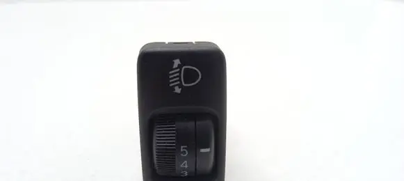 Toyota Prius (XW20) Headlight level height control switch