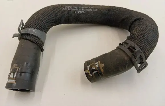 Audi Q7 4M Engine coolant pipe/hose 059121449M