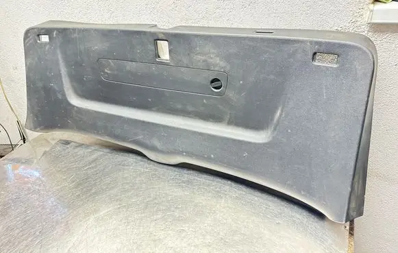Audi Q7 4M Tailgate trim 4M0867973 490021010