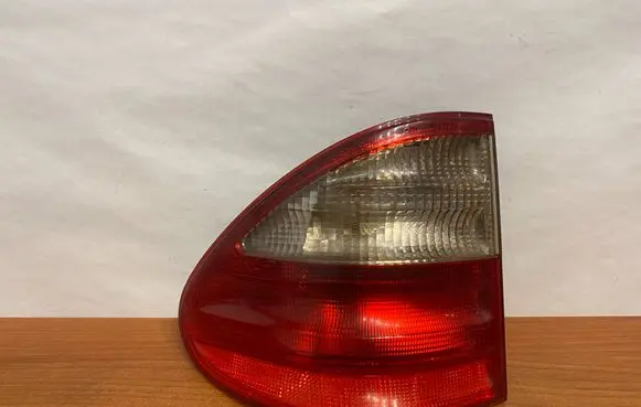 Mercedes-Benz E W210 Rear/tail lights A2108205364