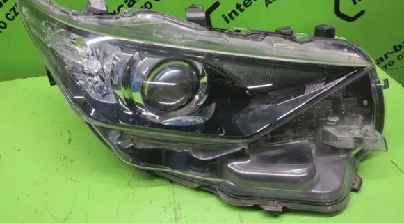 Toyota Auris E180 Headlight/headlamp