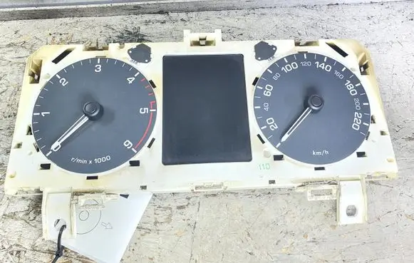 Land Rover Discovery 4 - LR4 Speedometer (instrument cluster)