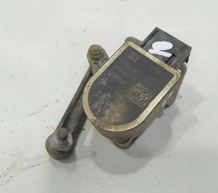 BMW 5 F10 F11 Rear suspension height sensor lever 3714686135101