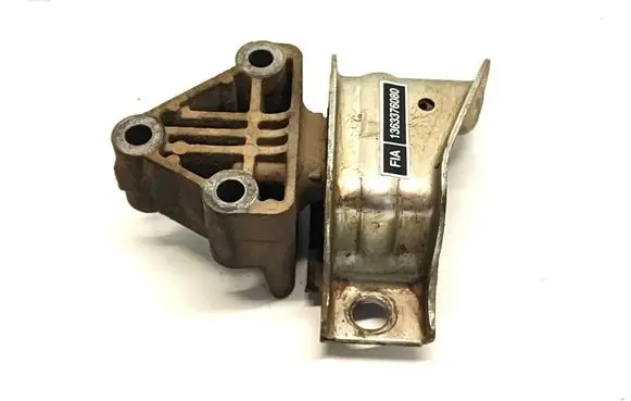 Engine mount bracket