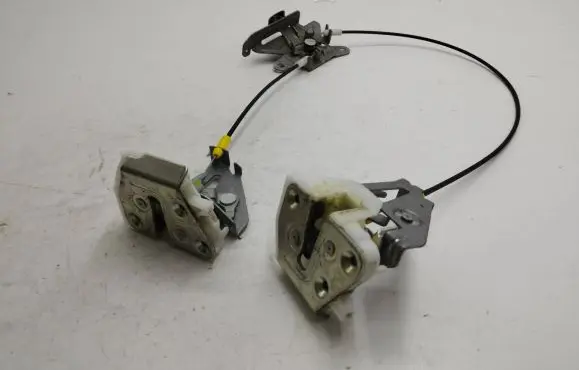 Peugeot 4007 Tailgate lock latch 