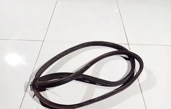 Mazda 6 Rubber seal front coupe door 