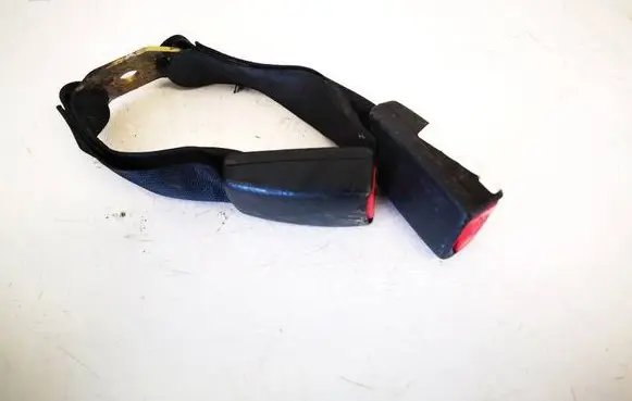 Toyota Corolla E120 E130 Middle seatbelt buckle (rear) 