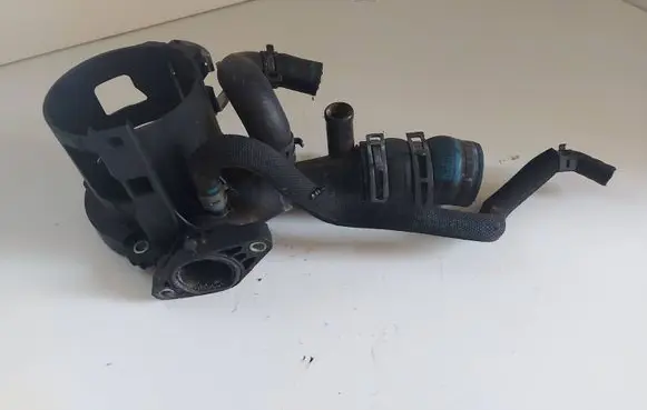 Mercedes-Benz C W204 Fuel filter bracket/mount holder A6512001056
