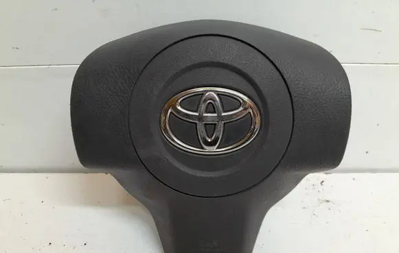 Toyota RAV 4 (XA30) Steering wheel airbag 