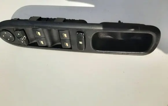 Peugeot 407 Electric window control switch 96468704XT 532697045