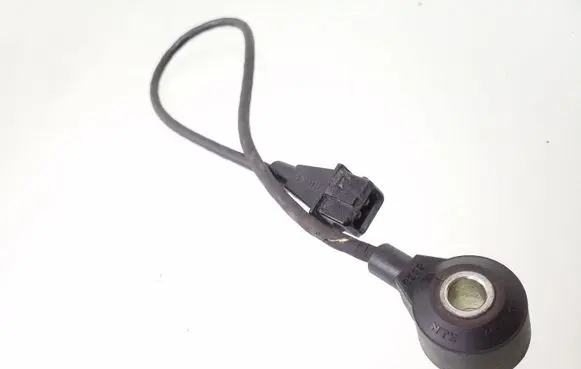 Chrysler PT Cruiser Detonation knock sensor 4606093AC KNE10