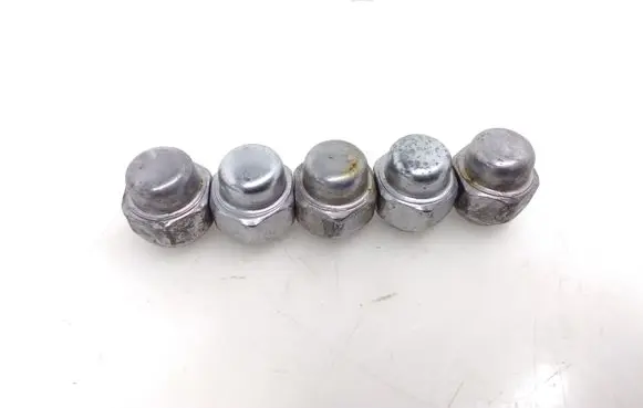 Mazda CX-30 Nuts/bolts 