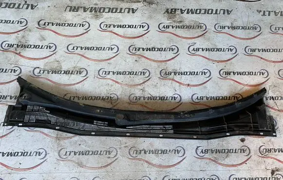 Mitsubishi Outlander Wiper trim MR971425