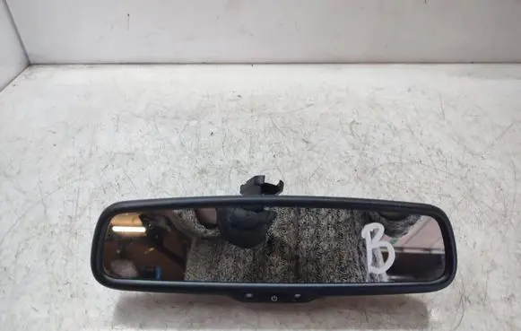 Rear view mirror (interior)