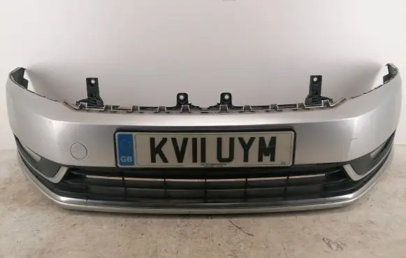 Volkswagen PASSAT B7 Front bumper 3AA807221