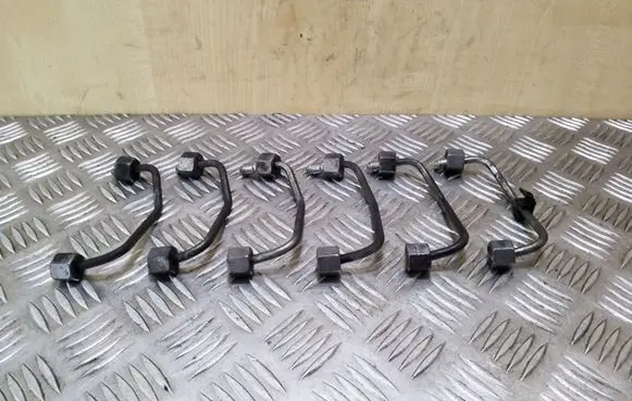 Audi A5 8T 8F Fuel injector supply line/pipe 
