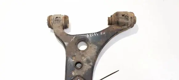 Mercedes-Benz A W169 Front lower control arm/wishbone