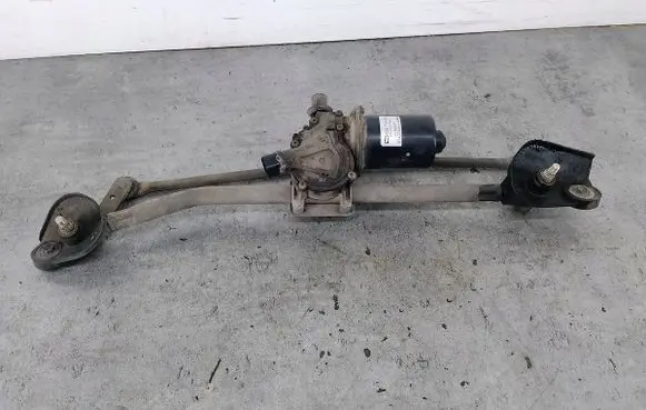 Toyota Corolla E120 E130 Front wiper linkage 