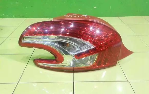 Peugeot 208 I Rear/tail lights 9672628280