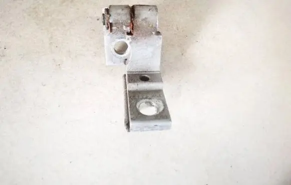 Audi A4 S4 B6 8E 8H Rear door lower hinge