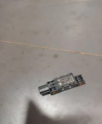 Audi A8 S8 D3 4E Airbag deployment crash/impact sensor 4B0959643D