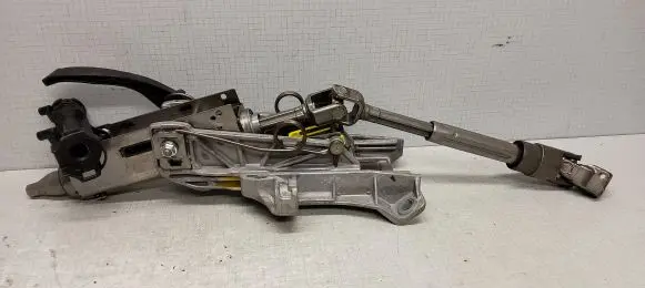 Ford Focus ST Steering wheel axle BV6N3C529MA T14110301498 665681001F