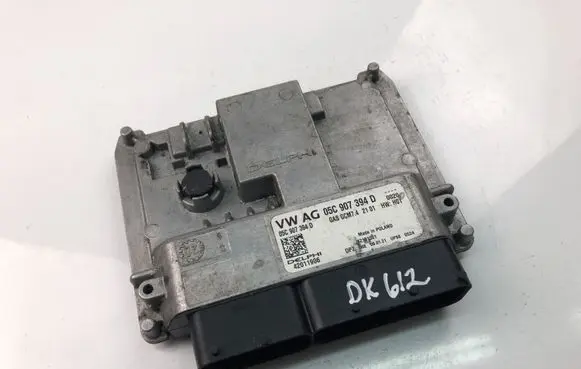 Volkswagen Polo V 6R Engine control unit/module 05C907394D
