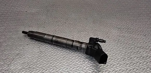 Audi A6 S6 C6 4F Fuel injector 059130277Q 0445115004
