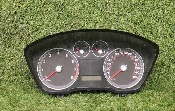 Speedometer (instrument cluster)