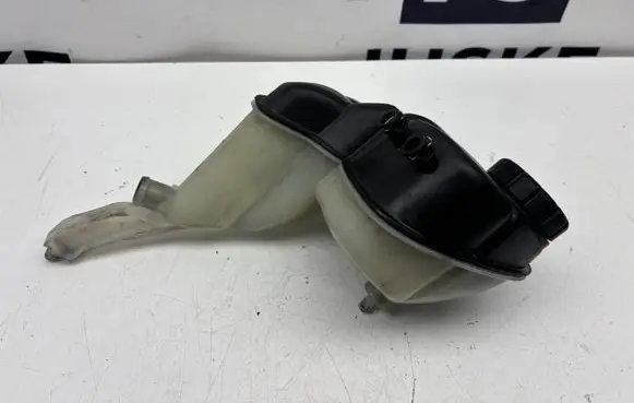 Coolant expansion tank/reservoir