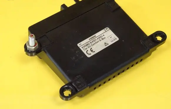 Volkswagen PASSAT B5 Other control units/modules S30880S4001A3004 S30880-S4001-A3004