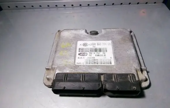 Volkswagen Golf IV Air suspension control unit module (rear) 036906034CN