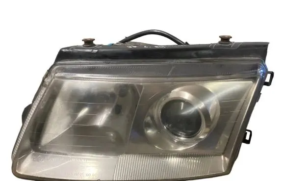 Volkswagen PASSAT B5 Headlight/headlamp 4411125L 4411156L 4411178L
