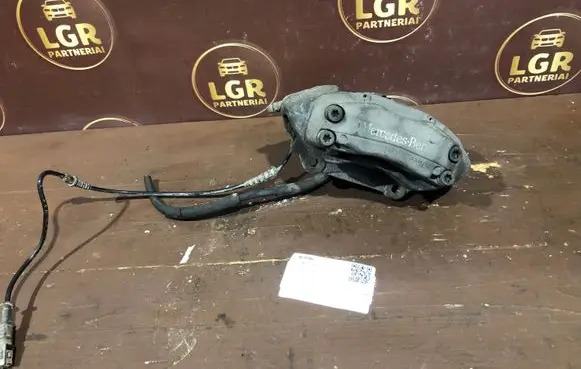 Mercedes-Benz E W211 Front brake caliper