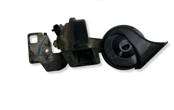 BMW 3 E90 E91 Horn signal A048313