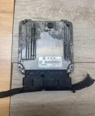Volkswagen Golf V Engine control unit/module 03L907309 1039S24297 0281015029