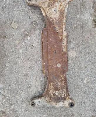 Toyota Avensis T220 Rear subframe 