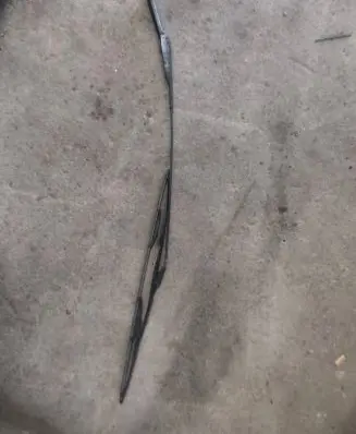 Iveco Daily 35.8 - 9 Front wiper blade arm