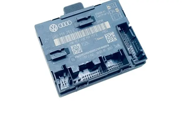Volkswagen Touareg II Door control unit/module 4H0959793AC 4H0959793E