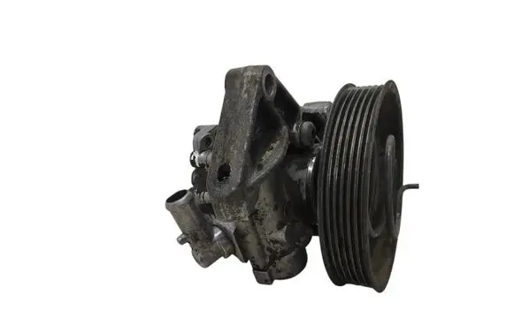 Volvo XC90 Power steering pump 30776145