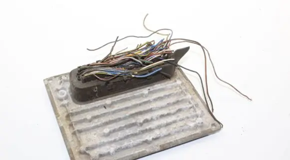 Ford Fiesta Engine control unit/module 6S5112A650BB