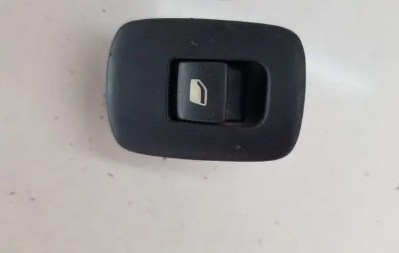 Citroen C3 Picasso Electric window control switch 96543609