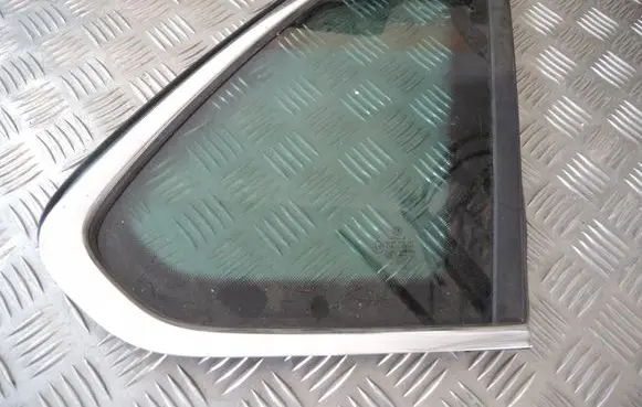 Volkswagen Tiguan Front triangle window/glass SZYBKATIGUAN