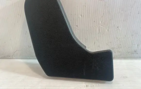 Audi Q7 4L Rear seat side top trim 4L0883859