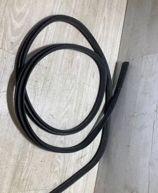 Ford Kuga II Front door rubber seal