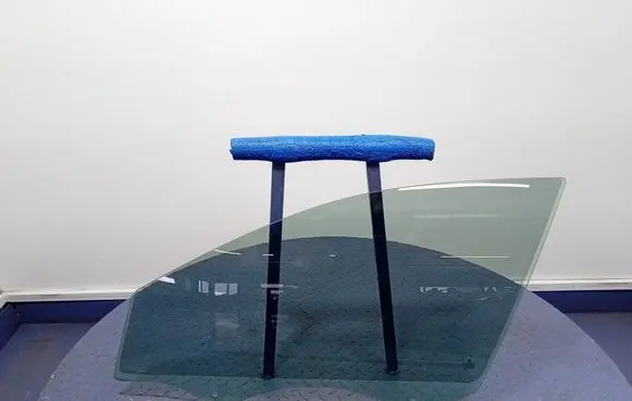 Skoda Octavia Mk3 (5E) Front door window glass four-door